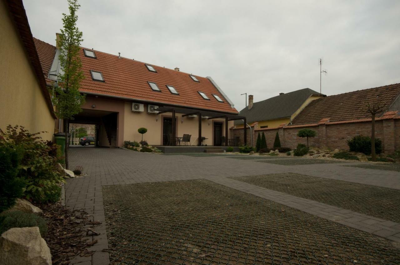 Royal Residence Apartments ギュラ エクステリア 写真