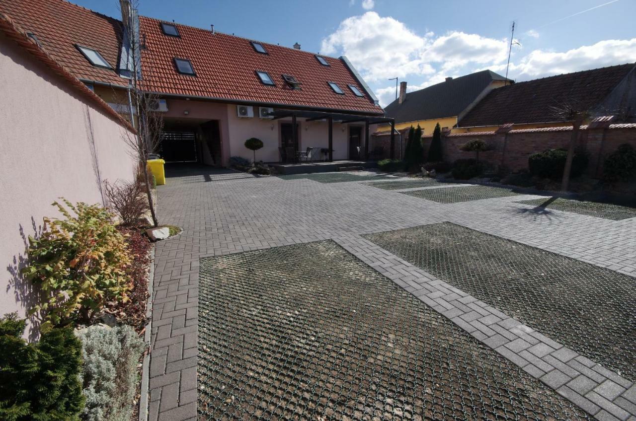 Royal Residence Apartments ギュラ エクステリア 写真