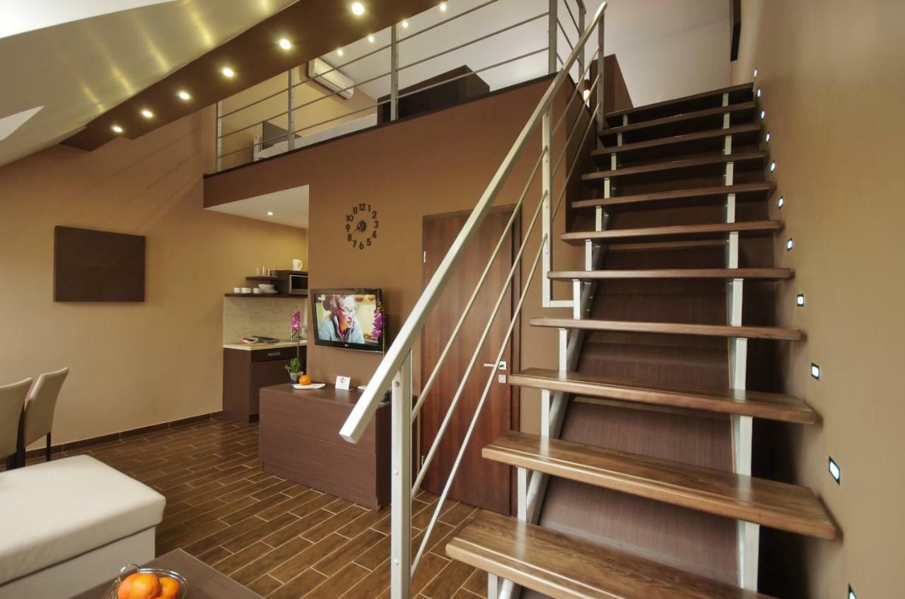 Royal Residence Apartments ギュラ エクステリア 写真