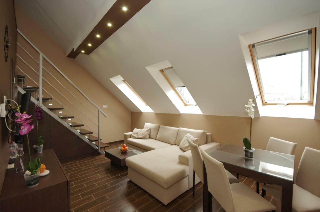 Royal Residence Apartments ギュラ エクステリア 写真
